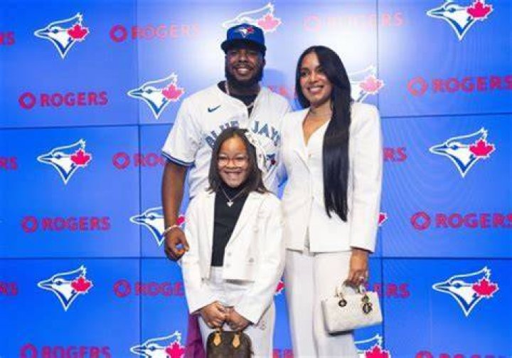 Vladimir Guerrero Jr Wife Girlfriend – Is MLB All Star Married?
