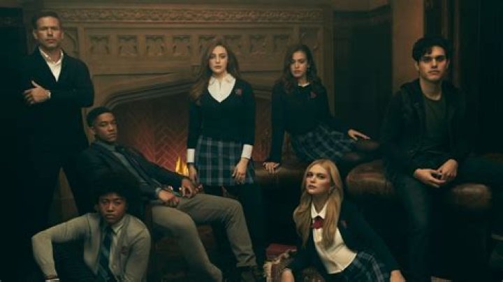 Who Is Ben Geurens Wife Kelly Lennon? Meet The Actor From Legacies On Instagram