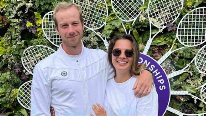 Who Is Botic van de Zandschulp Girlfriend or Wife Floor Isabel ‘t Hart; Is Dutch Tennis Player Marred?