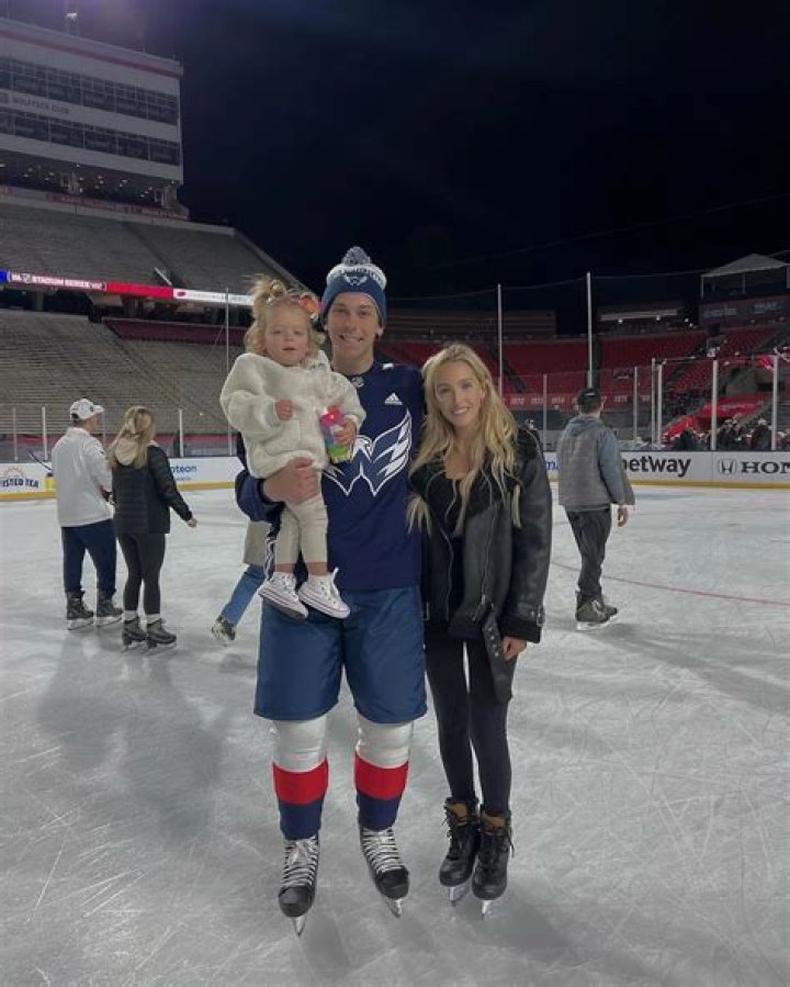 Who Is Dylan Strome Wife And Baby Mama Tayler McMahon? Everything About The Ice Hockey Center