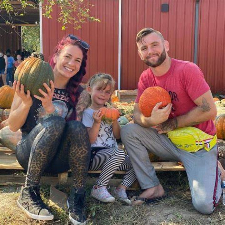 Who Is Gina Mazany From UFC? Meet Tim Elliott Wife Or Girlfriend On Instagram