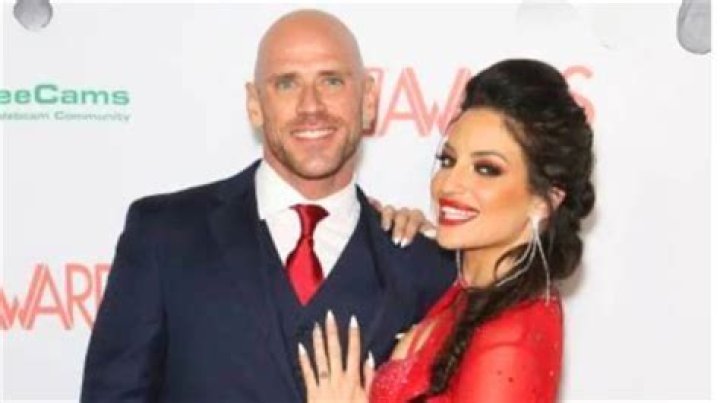 Who Is Mike Dean Wife? Everything To Know About The Producer