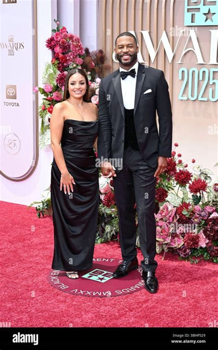 Who is Robert Christopher Riley Wife? Is Robert Engaged or Married? Wiki, Biography