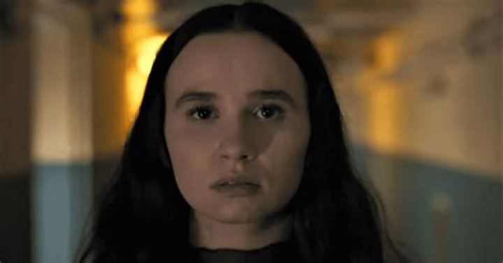 Who Plays Midge In The A List? Meet The Actress Indianna Ryan