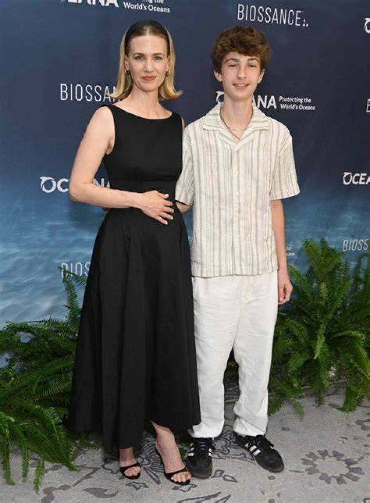 Xander Dane Jones Father: Who Is The Father Of January Jones’ Son?