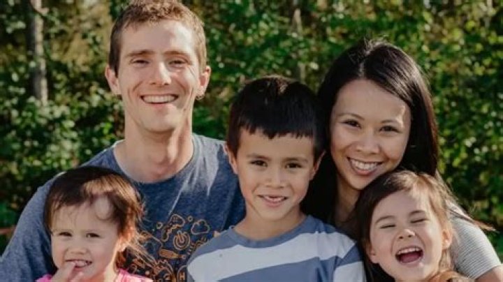 Yvonne Ho – Bio, Family, Facts About Linus Tech Tips Wife